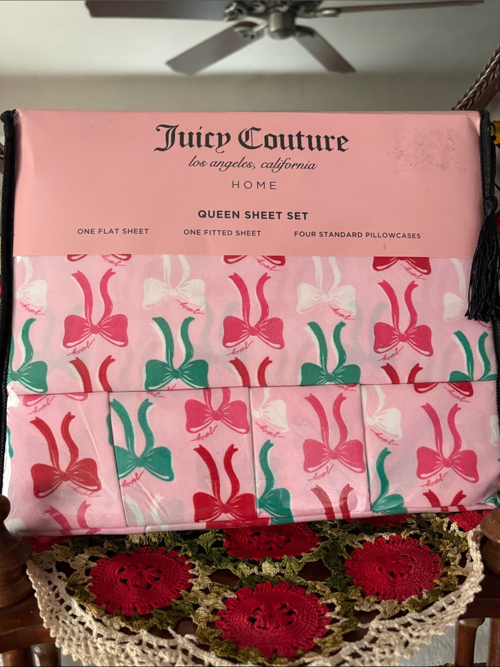 NWT Juicy Couture Queen Size Christmas Bows Sheet Set
